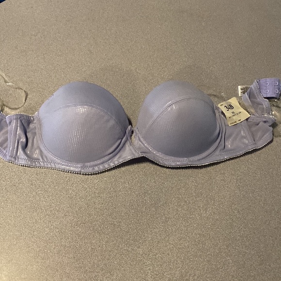 New with tags 34b shimmery light blue strapless Bra. - Picture 5 of 7